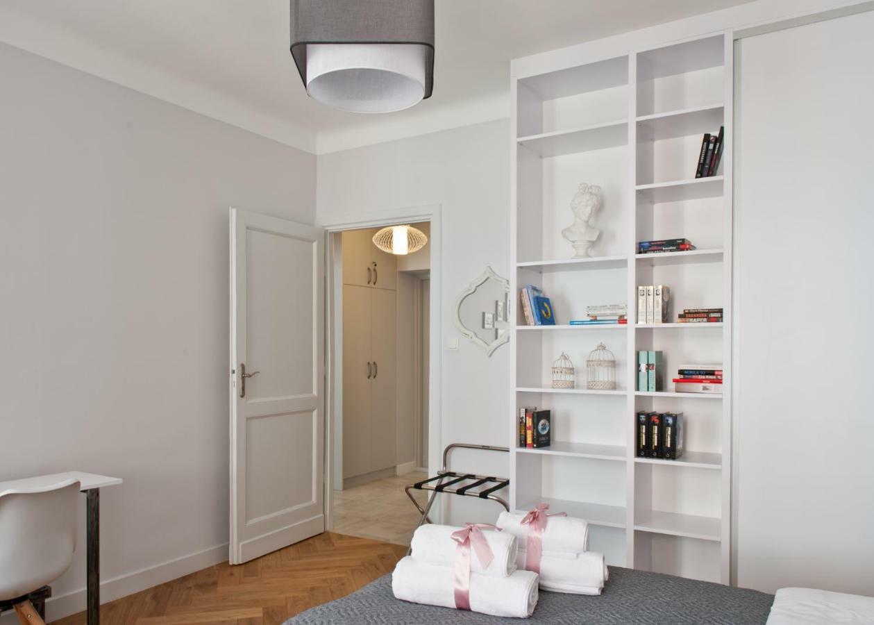 Red Brick Old Town Apartment Warszawa Eksteriør billede